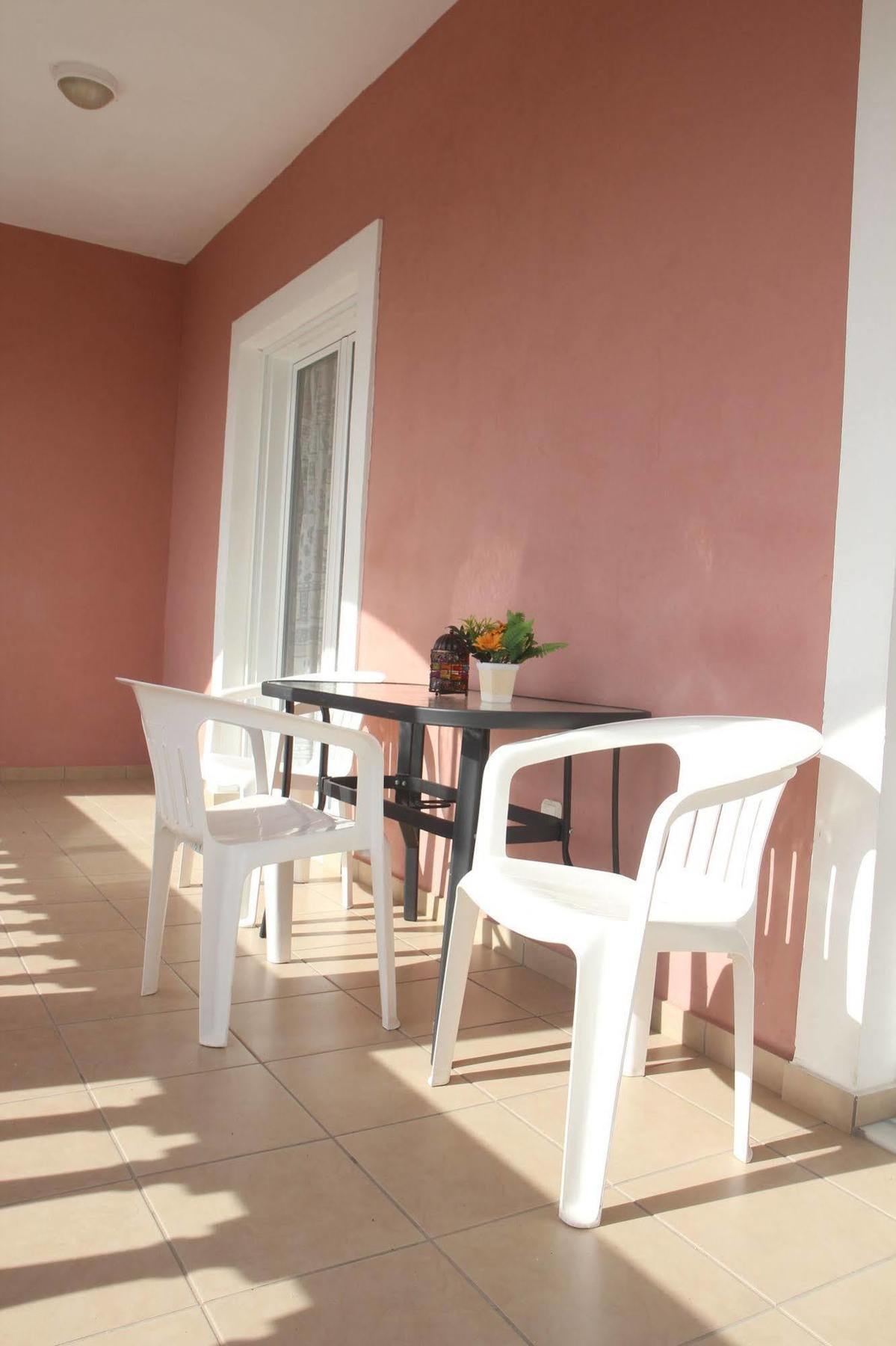 Paradiso Apartments Ýpsos Buitenkant foto