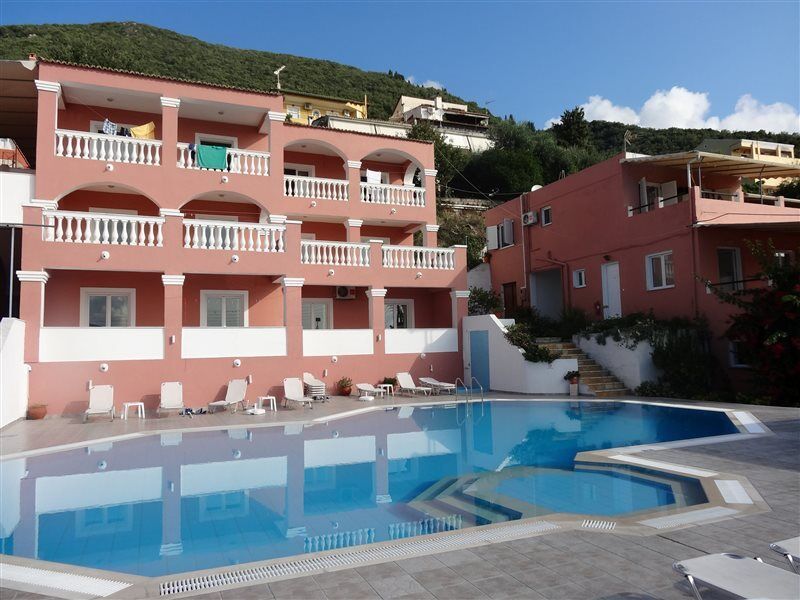 Paradiso Apartments Ýpsos Buitenkant foto
