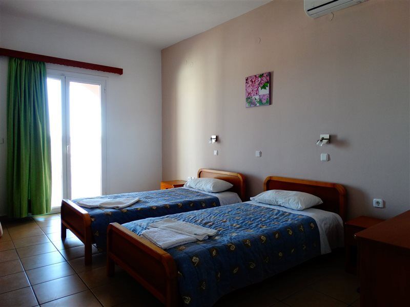 Paradiso Apartments Ýpsos Buitenkant foto